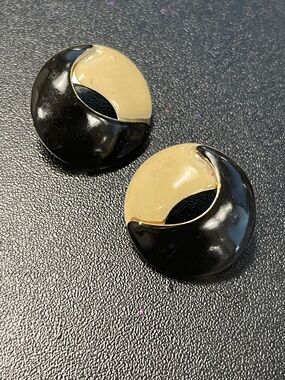 Black and Cream Circular Statement Earrings - Classic Two-Tone Women Jewelry-A1